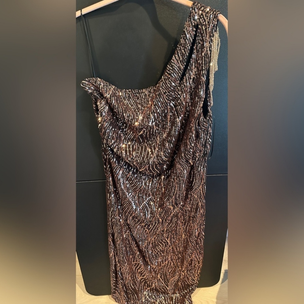 Fashion Nova Gold Bodycon Dress Sleeveless Scoop Neck - Picture 2 of 2